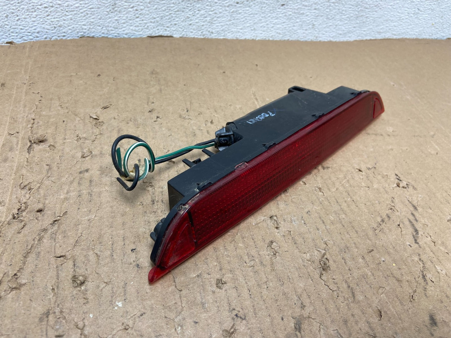 2005 to 2010 Honda Odyssey 3RD Brake Tail Light AD8214 DG2