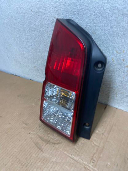 2005 to 2012 Nissan Pathfinder Tail light Left Driver Lh Side AI6973 LK1