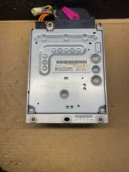 2008-2012 Mercedes W204 C300 C350 CLS550 Radio Harman Becker Amplifier af6710 DG1