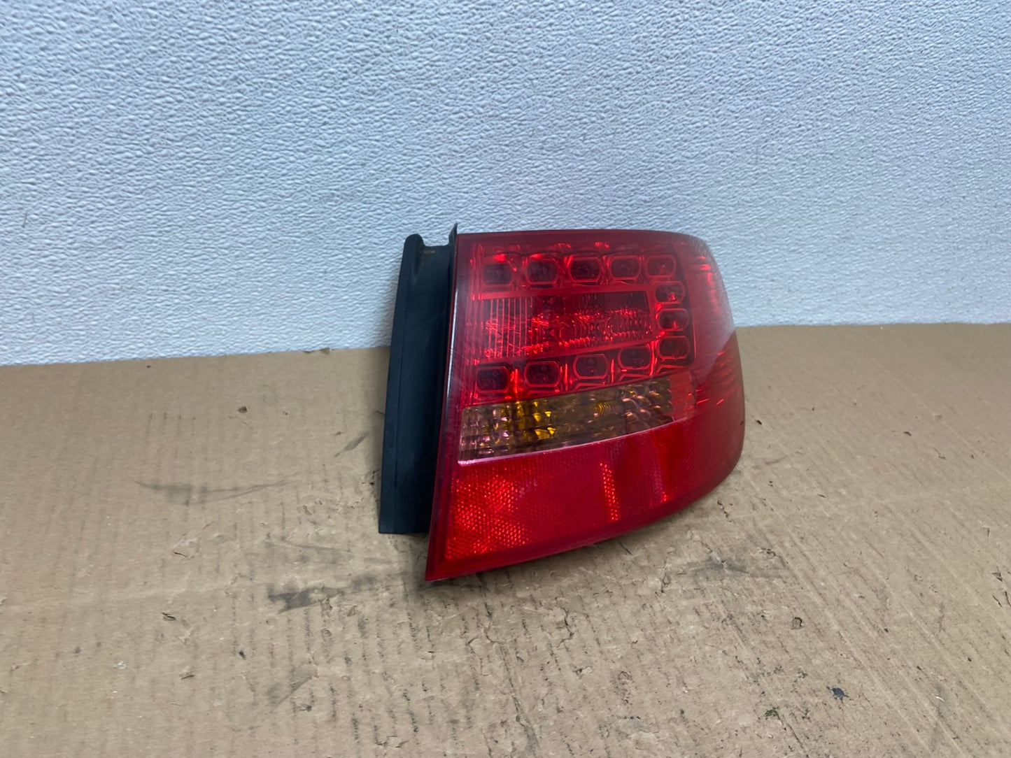 2006 2007 2008 Audi A6 Avant Wagon Right Passenger RH Tail Light OEM AB8417 LK2