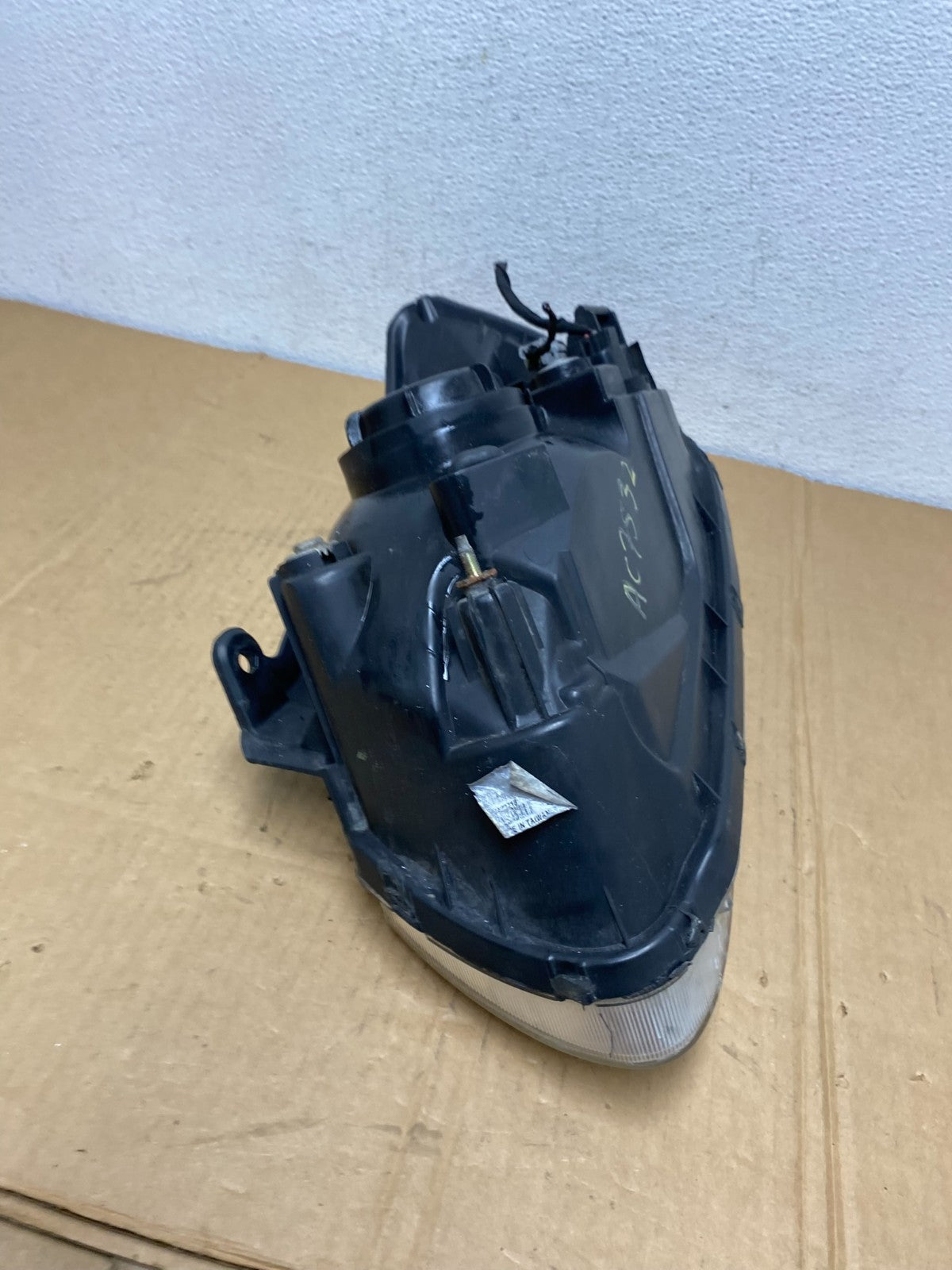 2007 2008 2009 Kia Spectra Right Passenger RH Side Headlight AC7532 DW9