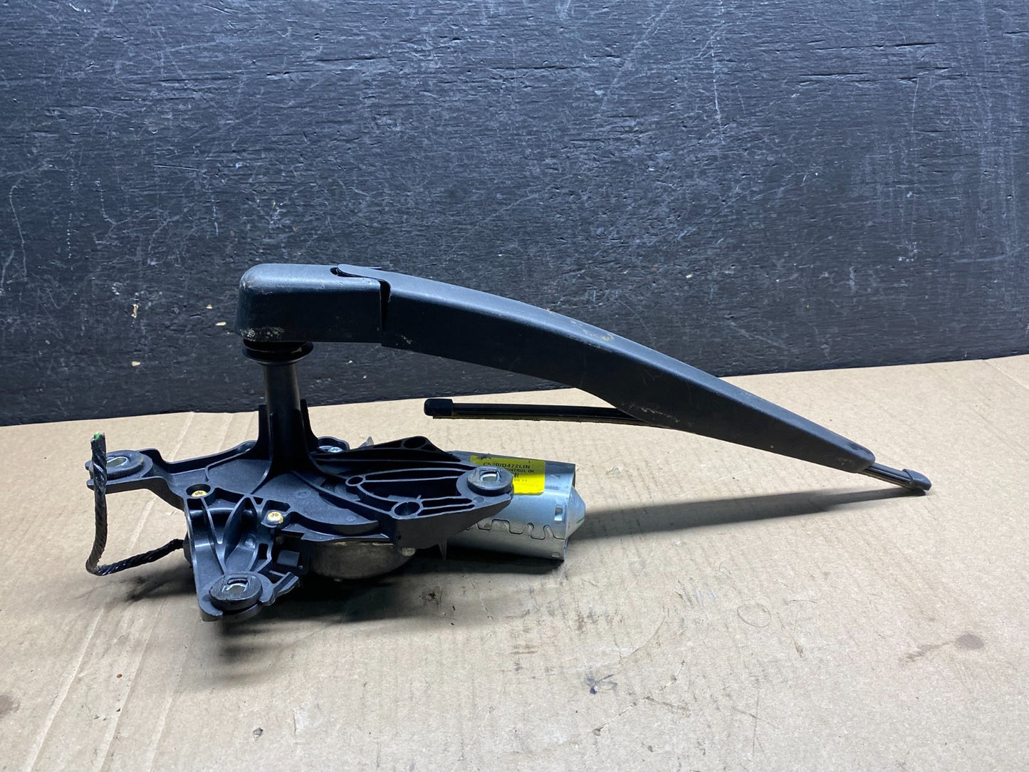 2013 to 2019 Ford Escape Rear Windshield Wiper Motor AG3595 DG1
