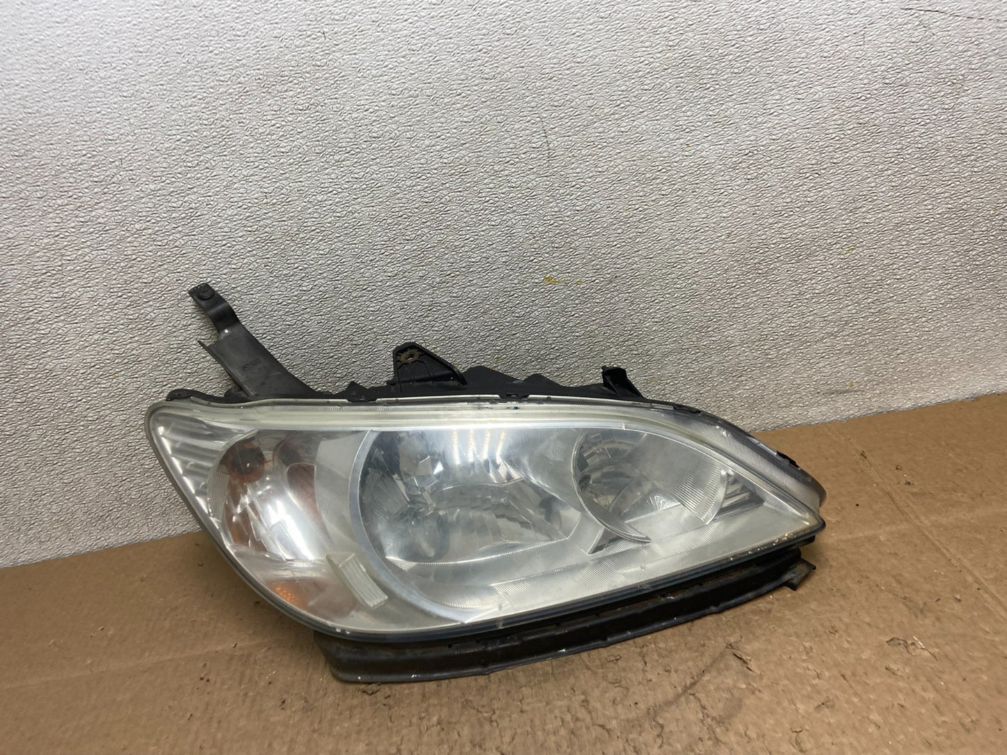 2004 2005 Honda Civic Sedan Headlight Halogen Right Passenger Rh Z1050 DW0