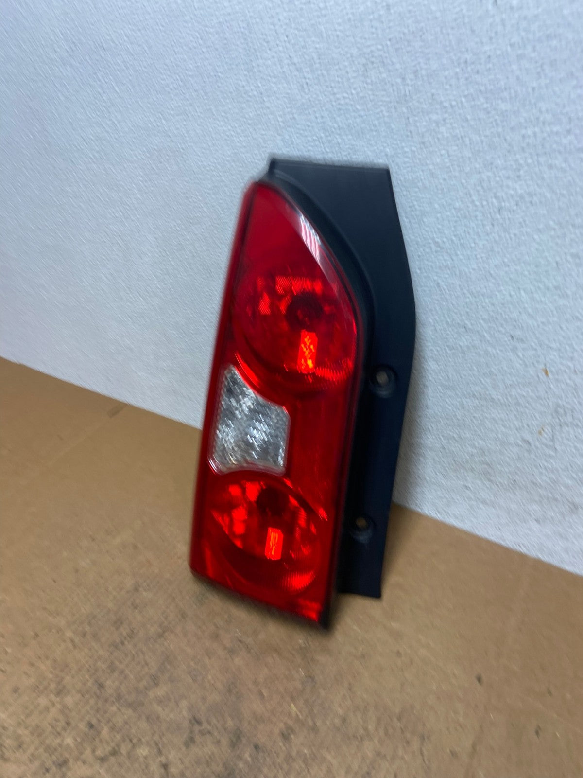2005 to 2015 Nissan Xterra Tail light Left Driver Lh Side AE1478 LK1