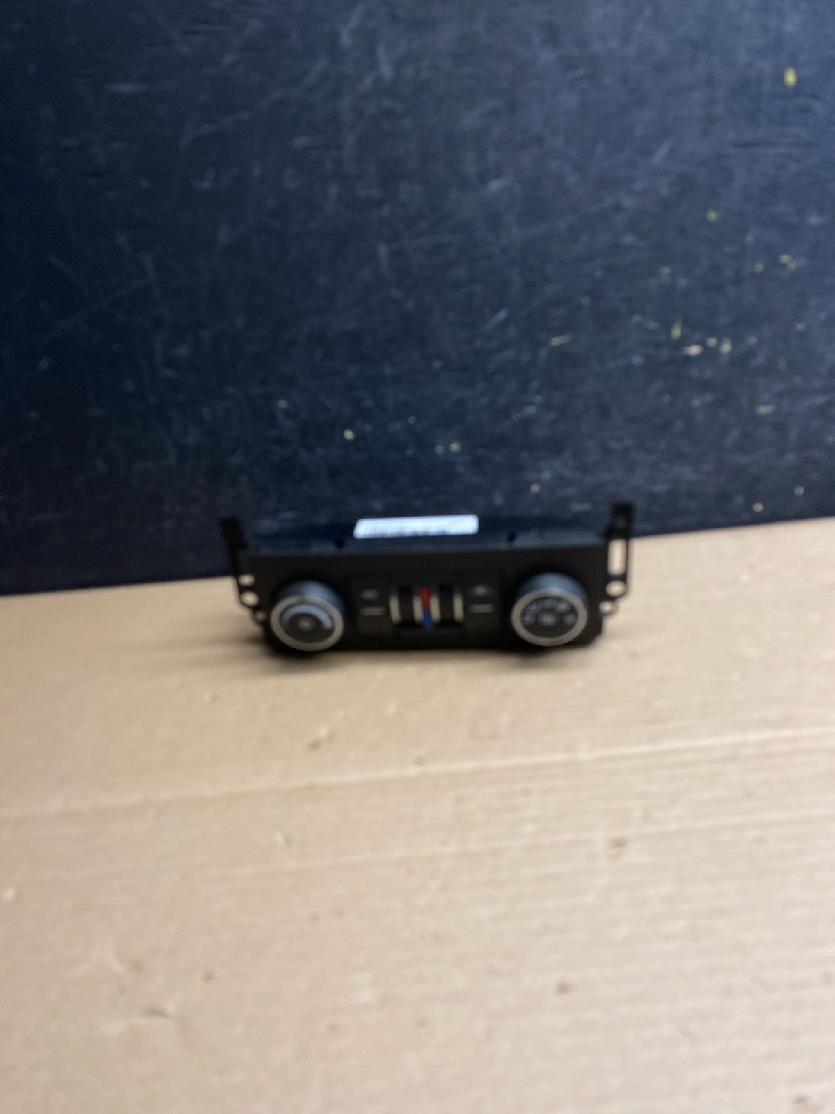 2007 to 2009 Chevrolet Avalanche 1500 Tahoe Climate Control A/C Panel AG0107 DG0