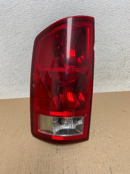 2002 to 2006 Dodge Ram 1500 Left Driver side Tail Light DEPO AE7269 LK0
