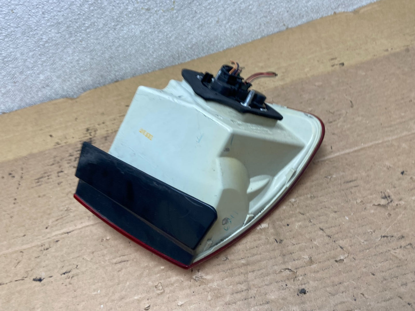 2005 2006 2007 Volkswagen Jetta Right Passenger Rh Side Tail Light AB5295 LK5