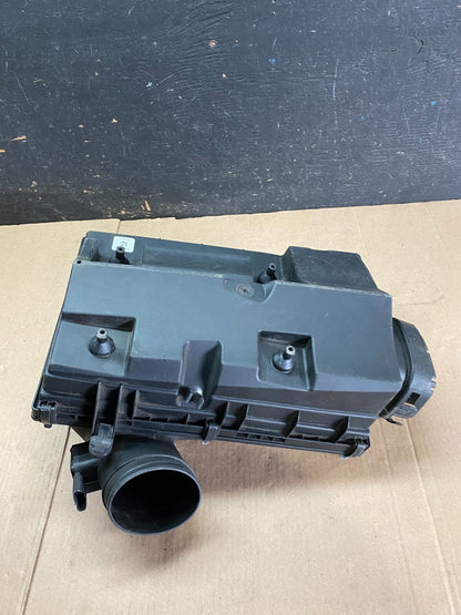 2007 to 2010 BMW X5 Air Intake Cleaner Filter Housing Box N5419 DG7