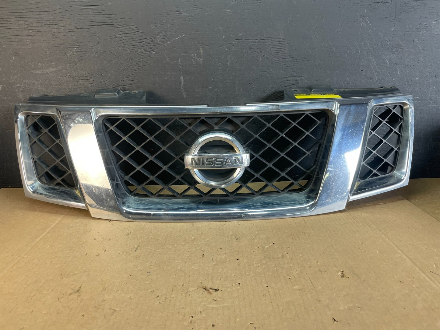 2008 to 2012 Nissan Pathfinder Front Upper Chrome Grill Grille AD5776 DG0