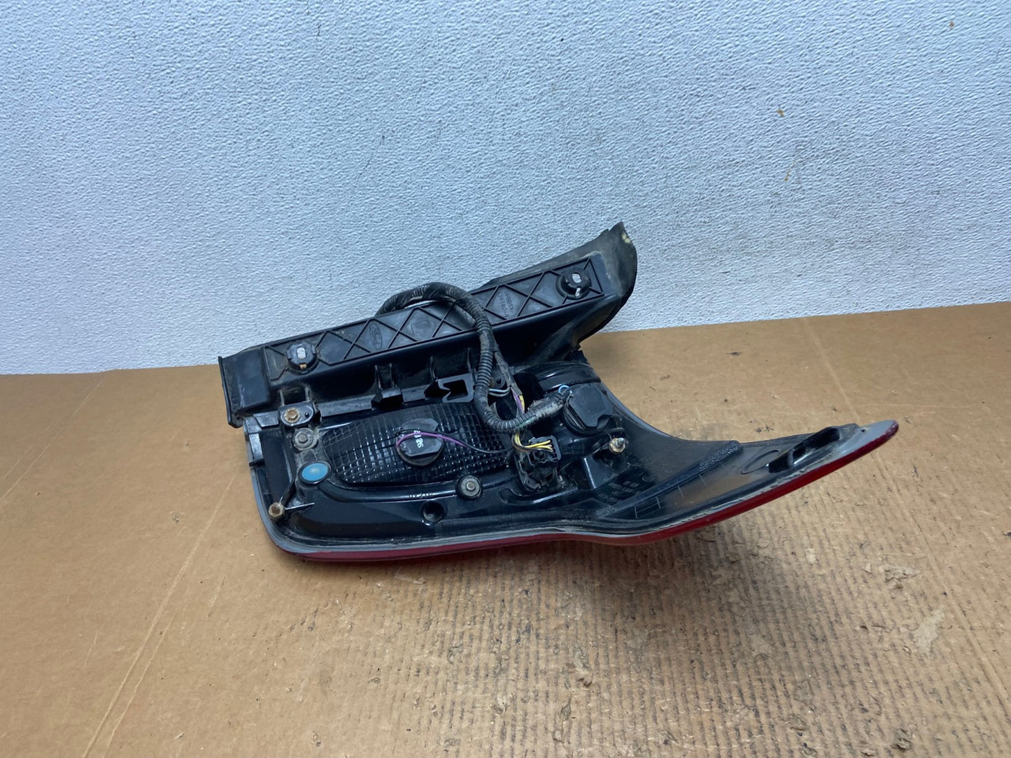 2011 2012 2013 2014 2015 Ford Explorer Left Driver LH Side Tail light AE2700 LK7