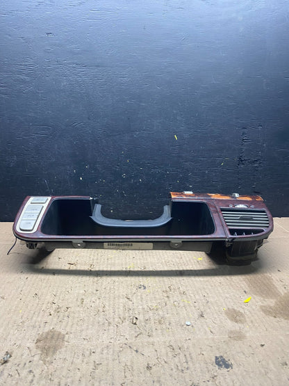 2003 to 2006  Lincoln Navigator Speedometer Dash Trim Bezel w Air Vent M8403 DG3