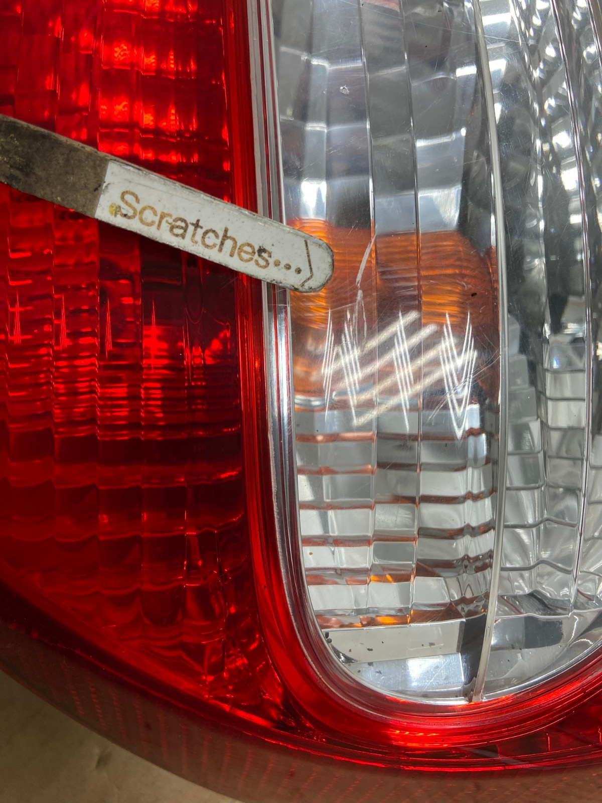 2002 2003 2004 Toyota Camry Left Driver LH Side Tail Light AI6534 LK3