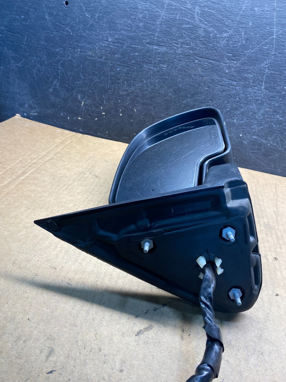 2003-2006 Chevrolet Tahoe Suburban Right Passenger Turn Door Mirror AH7053 DW4