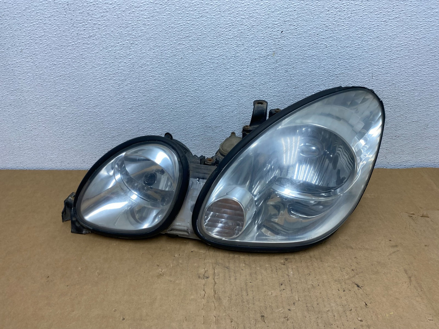 2001 to 2005 Lexus GS430 Gs300 Left Driver Lh Headlight Halogen AC8550 DW0