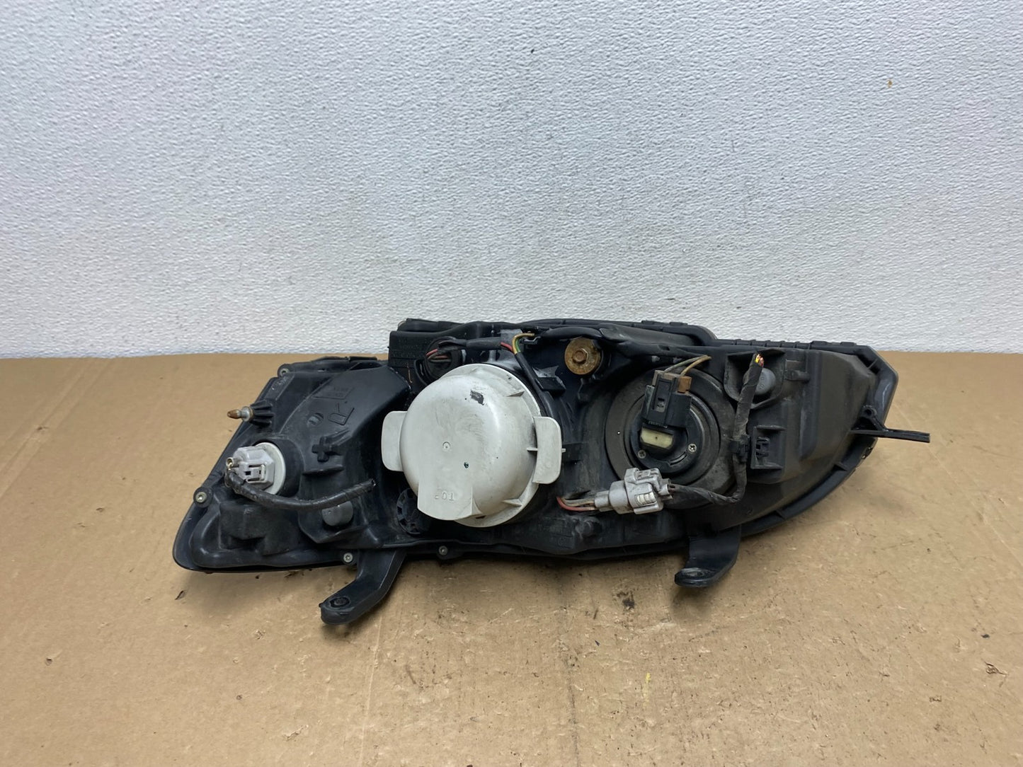 2006 to 2007 Subaru Legacy Right Passenger RH Side Headlight AC6008 DW5