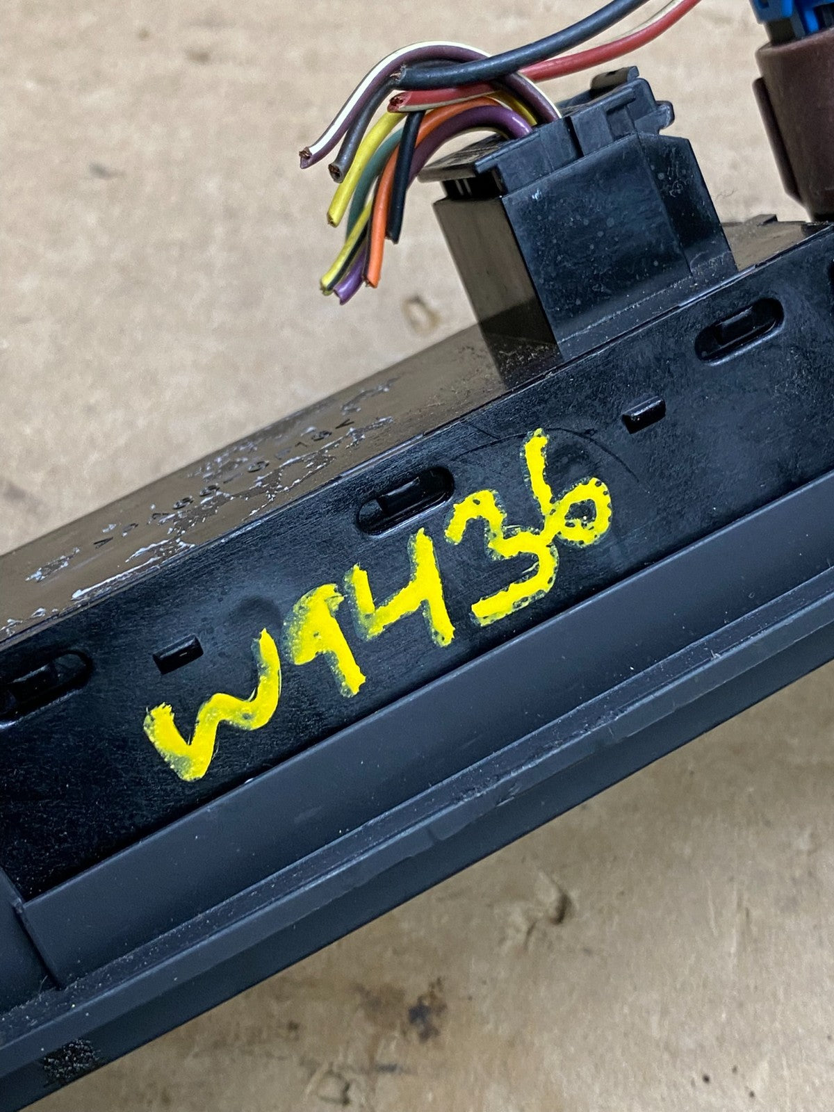 2007 - 2014 Chevrolet Tahoe Yukon Pedal Traction Control Switch OEM W9436 DG6