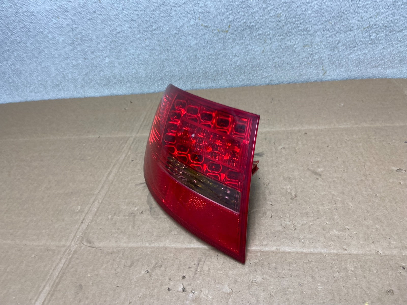 2006 2007 2008 Audi A6 Avant Wagon Left Driver LH Tail Light OEM y8578 DG1