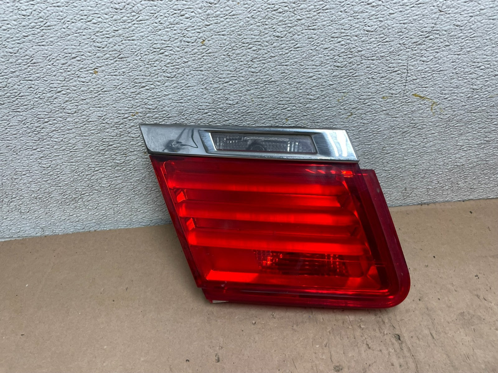 2009-2012 BMW 7-Series F01 F02 750i 750Li Left Driver Inner Tail Light Q4350 DW0