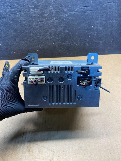 2006 Subaru Tribeca CD Player Radio Receiver Control AH4999 DG5