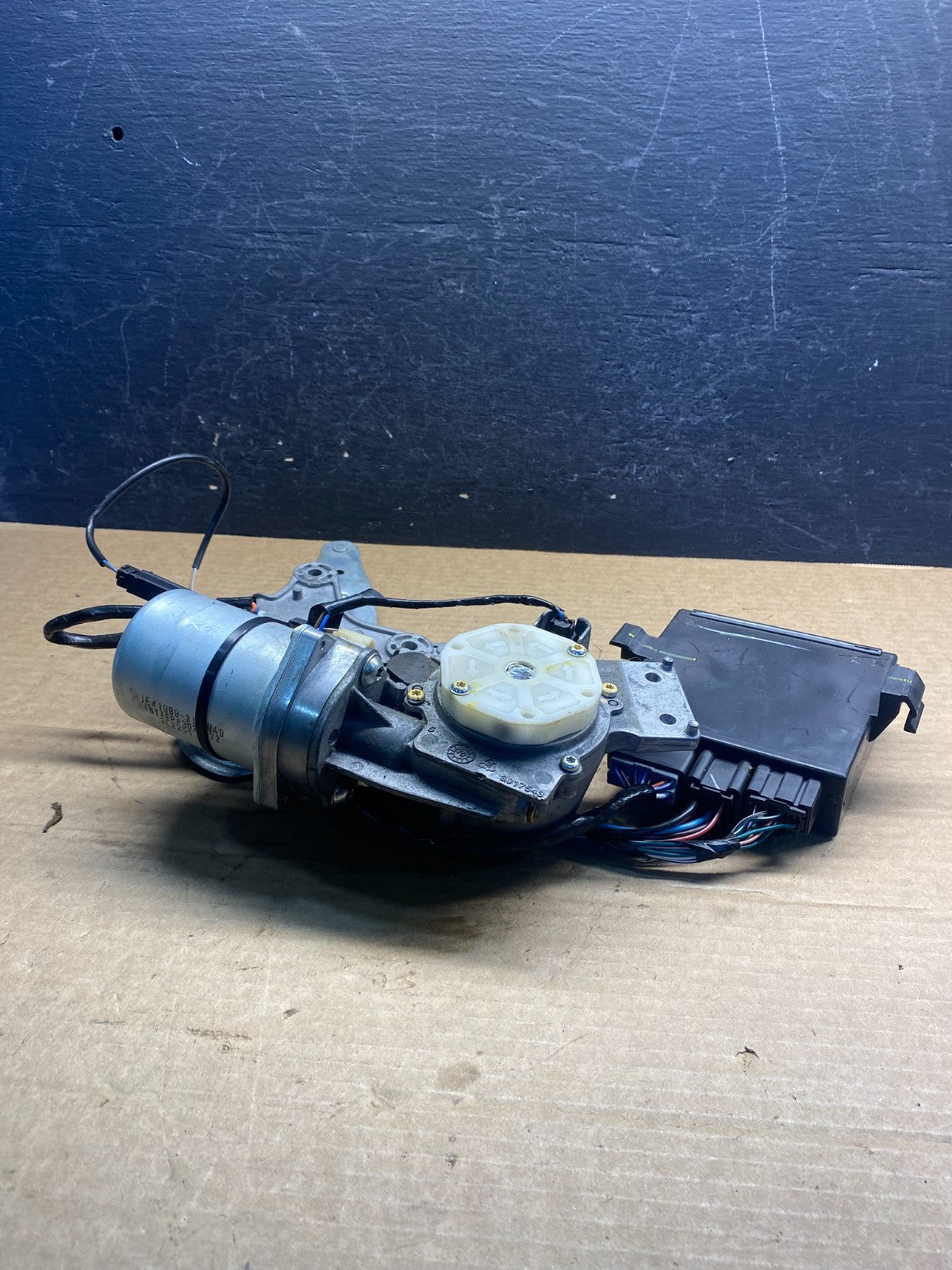 2009-2012 GMC Acadia Power Motor Liftgate Tailgate Control Module AF7558 DG2