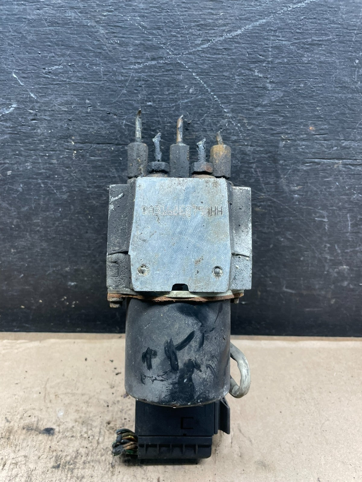 2003 2007 Ford E250 E350 Anti-Lock ABS Antilock Brake Pump s8439 DG2