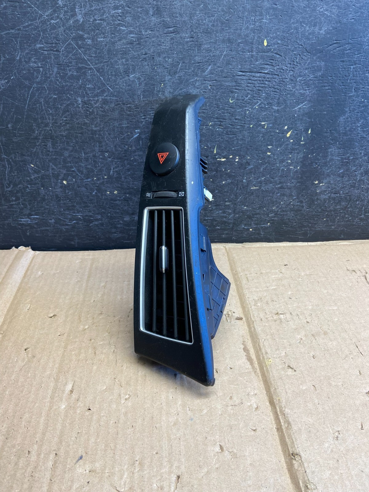 2007-2012 Hyundai Veracruz Left Driver LH Dash AC Air Vent Trim Panel ai2680 DG0