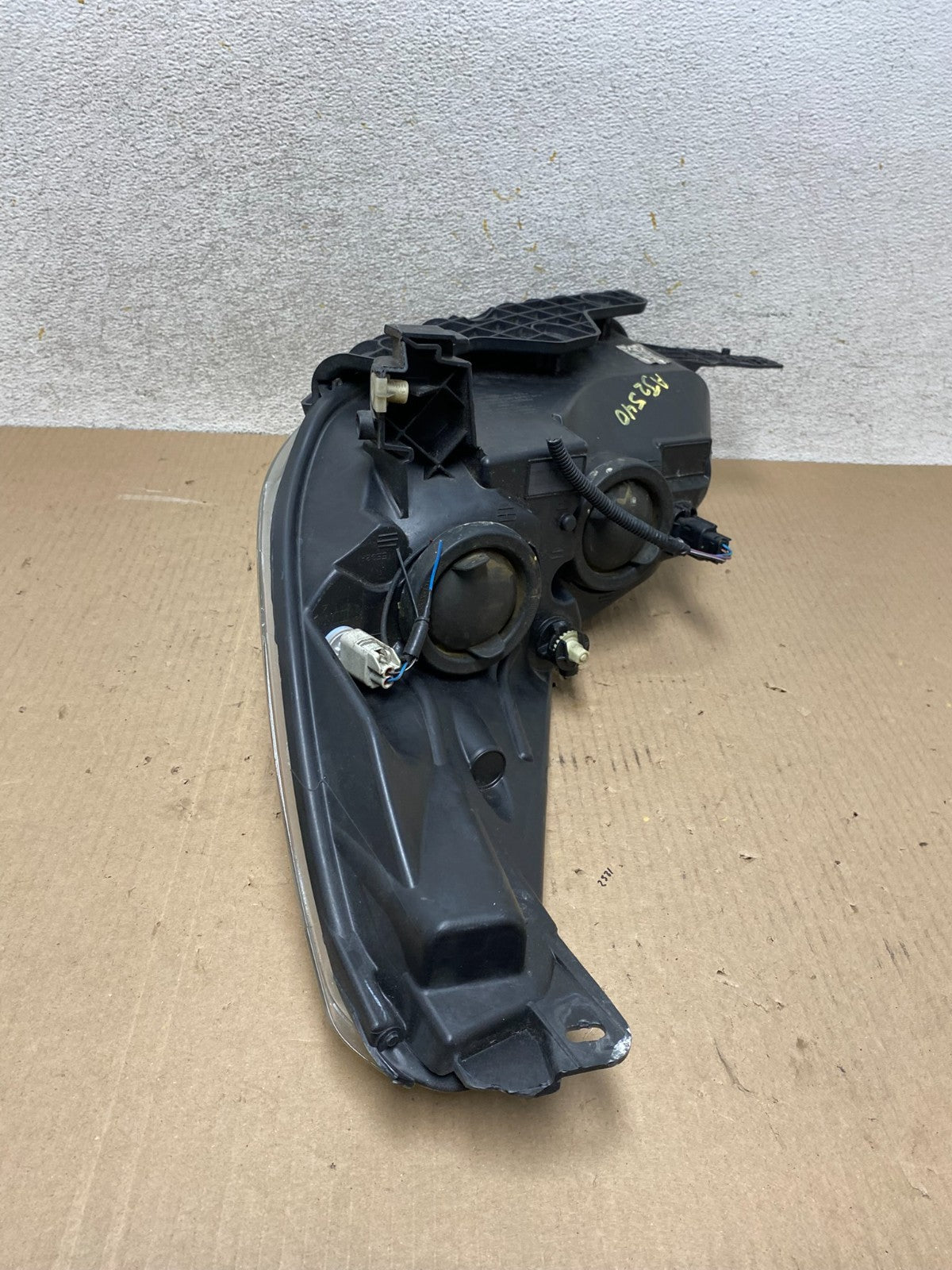 2013 - 2016 Ford Escape Headlight Right Passenger RH Side Halogen AJ2540 DW7