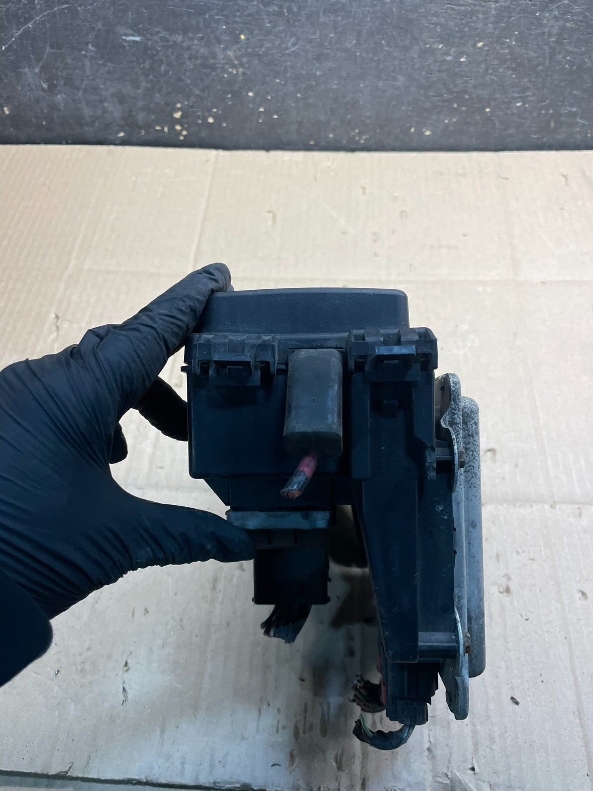 2007 2008 2009 Dodge Durango BCM Multifunction Fuse Box Relay Panel X8386 DG3