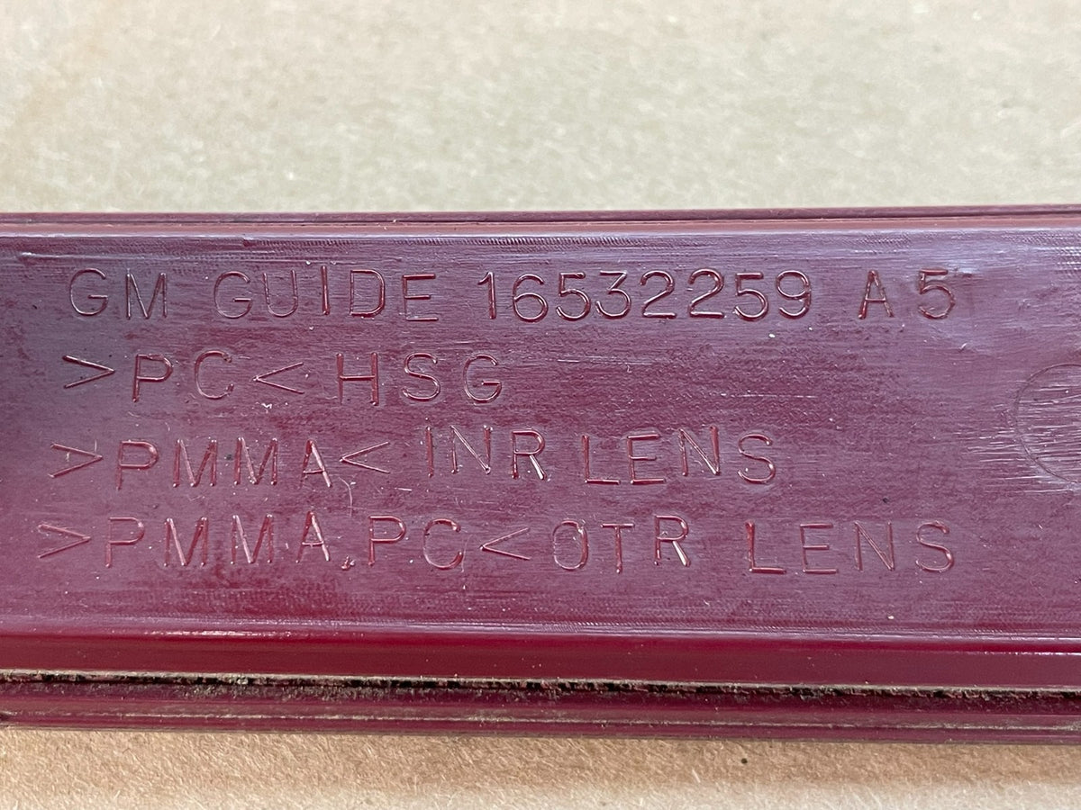 2005 2006 2007 Cadillac Sts Center Trunk Third Brake Led Tail Light Oe AH0507 DG4