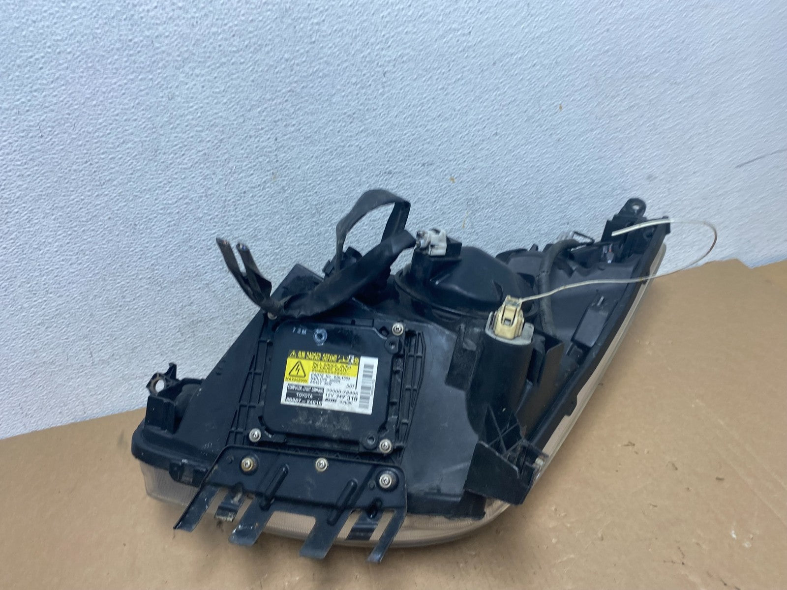 2006-2009 Toyota Prius Right Passenger Rh Side Headlight Xenon HID AD7930 DW7