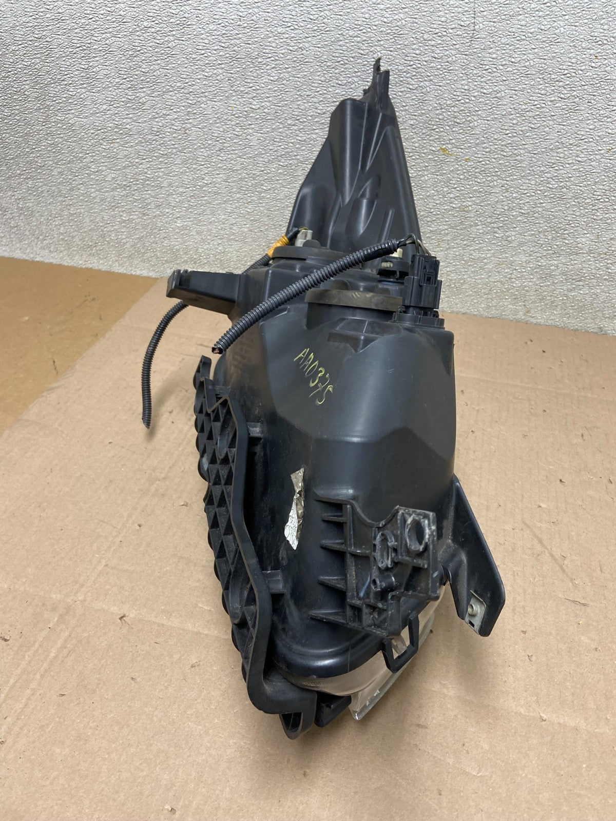 2013 - 2016 Ford Escape Headlight Left Driver Lh Side Halogen AA0375 DW7