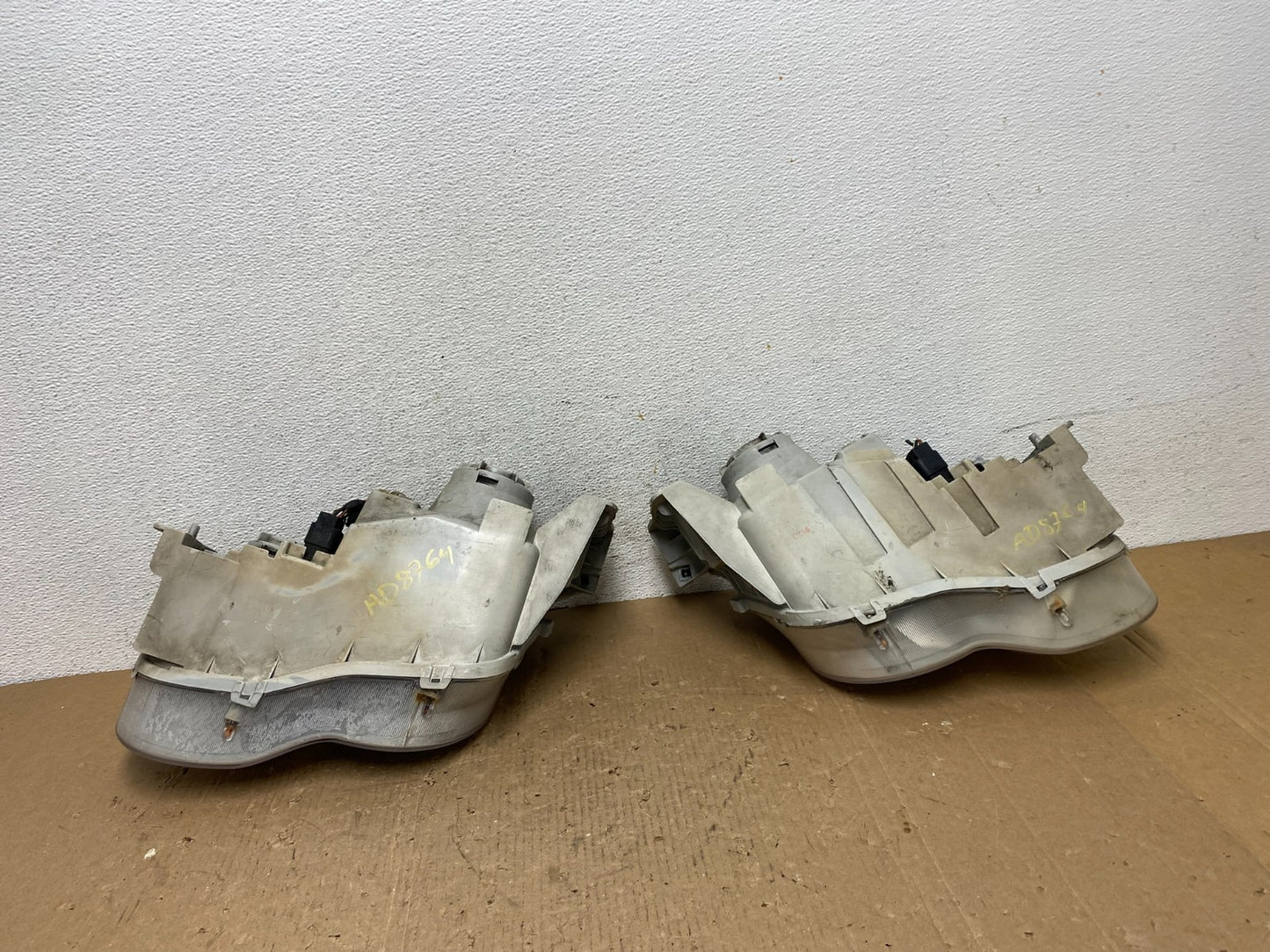 1999 2000 2001 Hyundai Coupe Left+Right Set Halogen Headlights AD8764 DG9