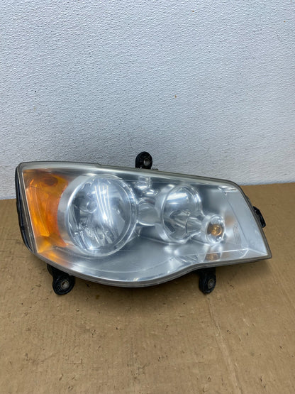 2011 to 2016 Chrysler Town and Country Right Passenger Headlight AC8649 DW0