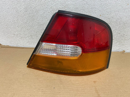 1998 1999 Nissan Altima Right Passenger RH Side Tail Light AG9160 LK0