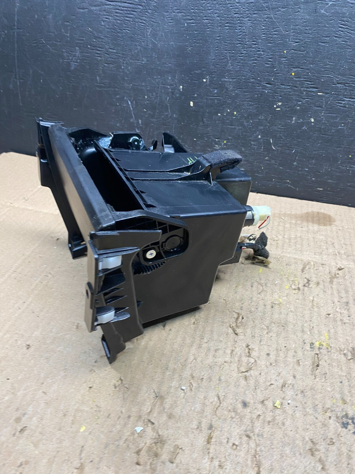 2007 - 2011 Toyota Camry Console Center Storage Dash 58804-06370 M8360 DG2
