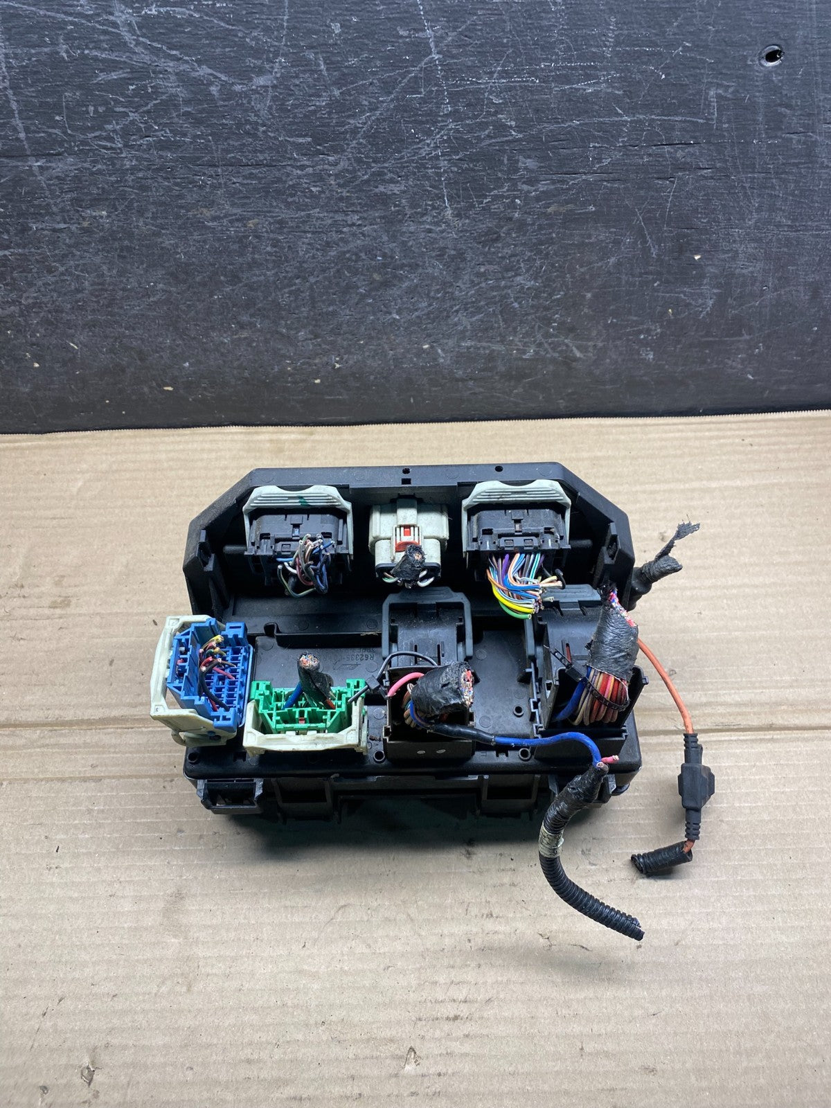 2012 Jeep Grand Cherokee Durango TIPM Fuse Box Relay Module 04692316AG AH9635 DW0