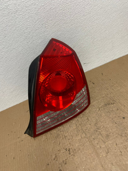 2004 2005 2006 Hyundai Elantra Sedan Right Passenger  Tail Light OEM AC0304 LK2