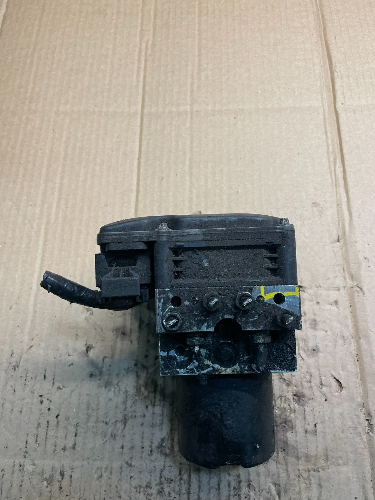 2007 to 2013 BMW X5 E70 ABS Anti-Lock Brake Pump Module OEM x1021 DG1