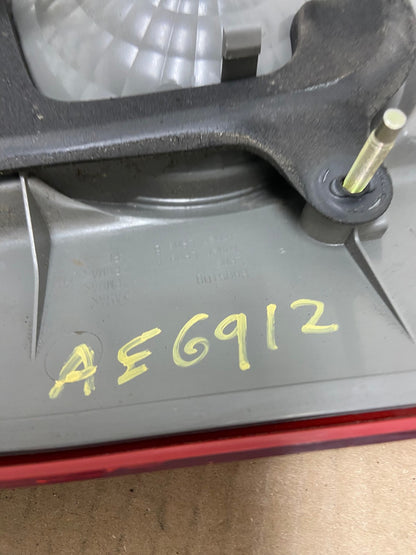 2006 to 2010 Toyota Sienna Right Passenger Rh Inner Tail Light AE6912 LK5