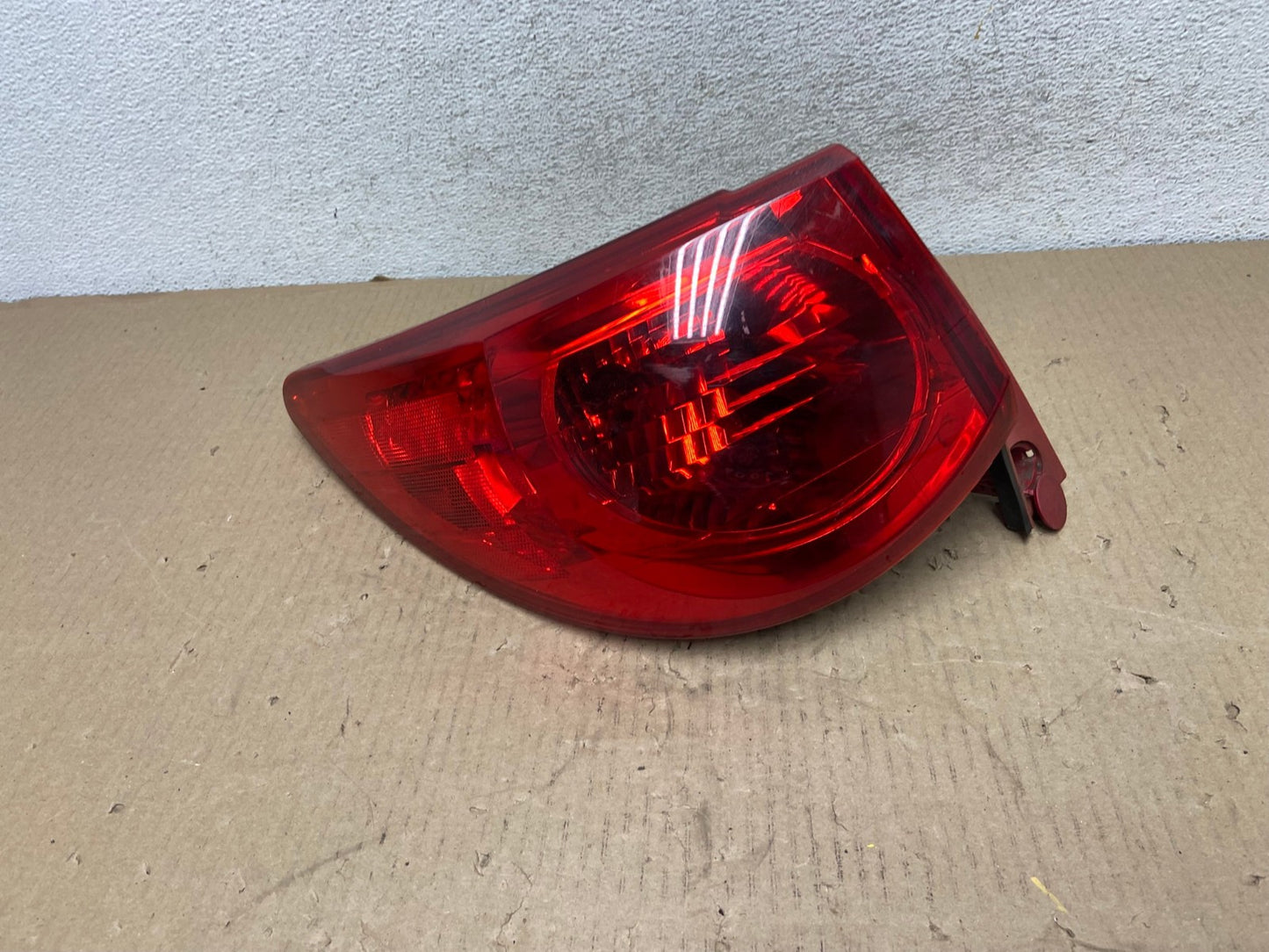 2009 2010 2011 2012 Chevrolet Traverse Left Driver LH Tail Light AG5943 LK0