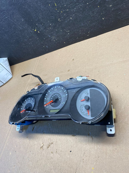 2002-2003 Nissan Pathfinder Xterra Cluster Speedometer Instrument OEM R8823 DG2