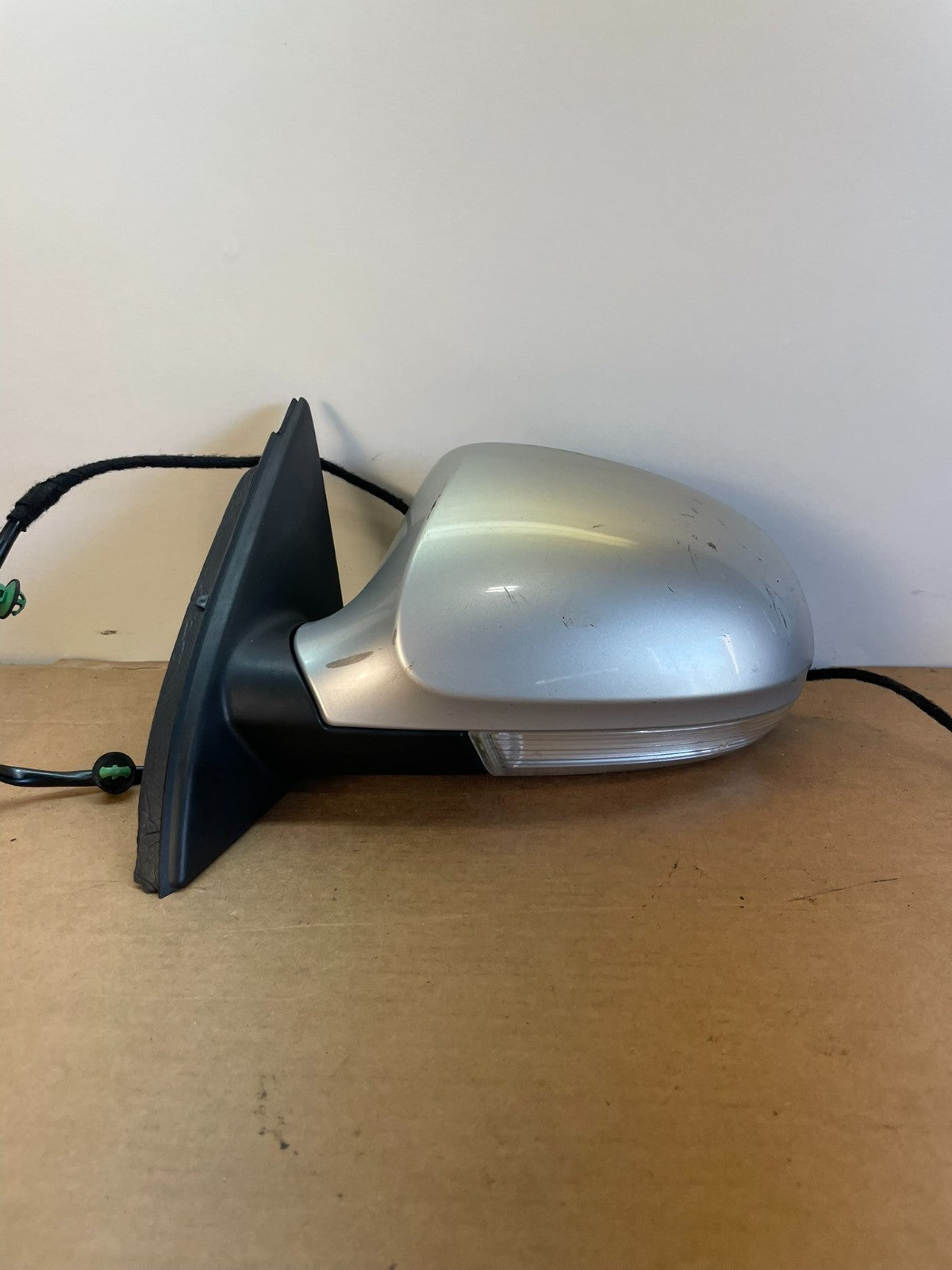 2006-2010 Volkswagen Passat Left Driver Turn Sgn View Door Mirror AG0570 DG0