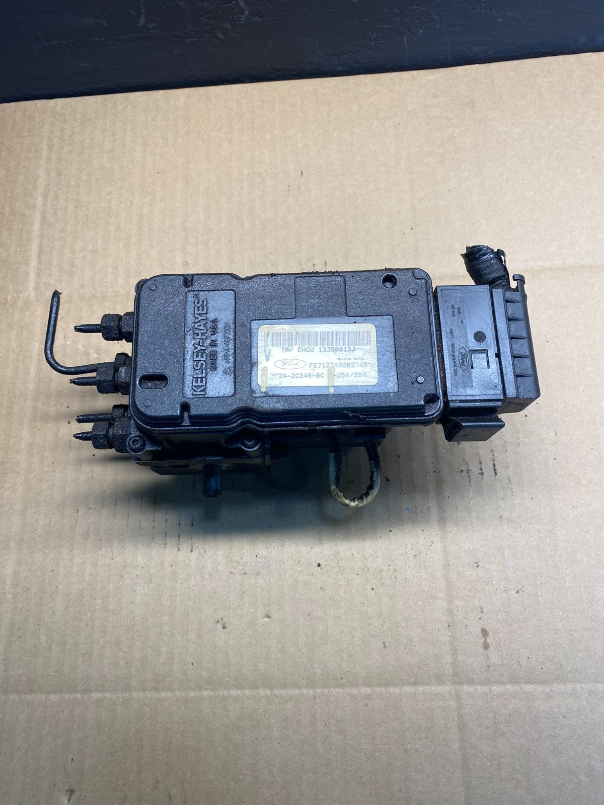 2003 2007 Ford E250 E350 Anti-Lock ABS Antilock Brake Pump AB7412 DG0