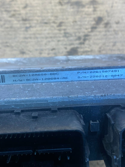 2011 2012 Ford Van E150 E250 5.4L Engine Control Module Unit ECU Y4643 DG3