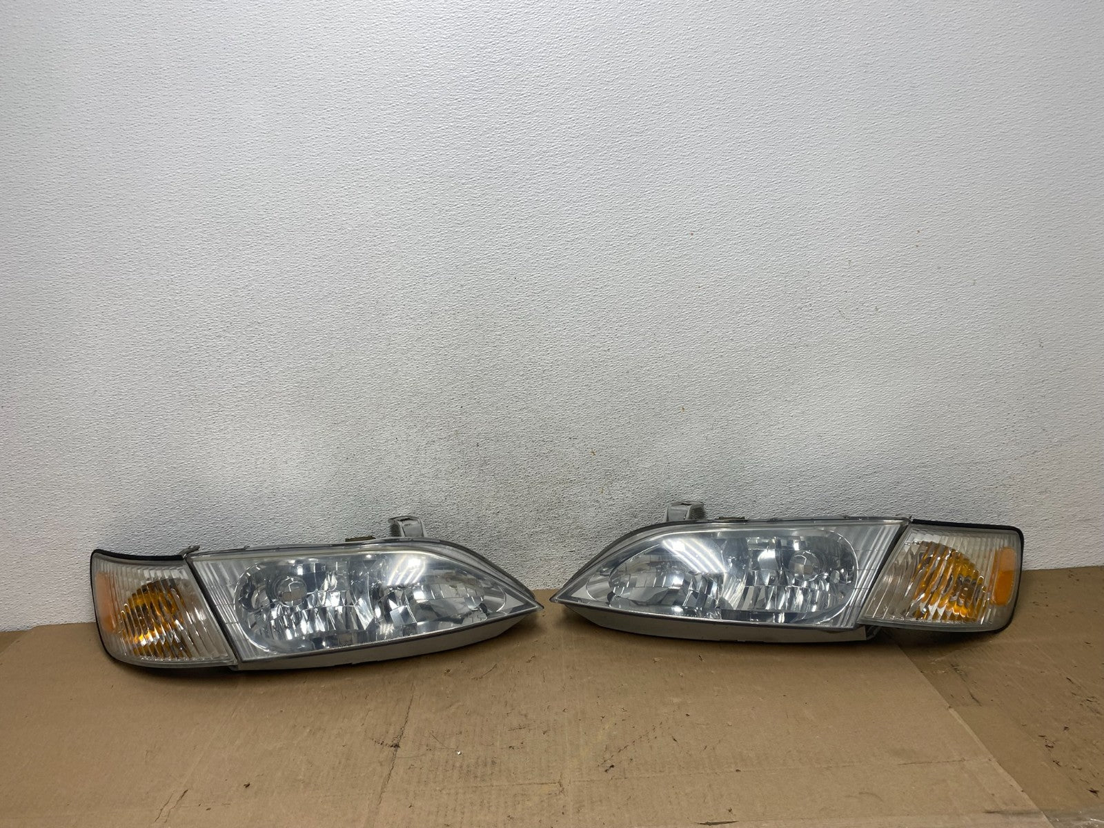 1997-2001 Lexus Es300 Left+Right Headlights Halogen AE6866 DW0