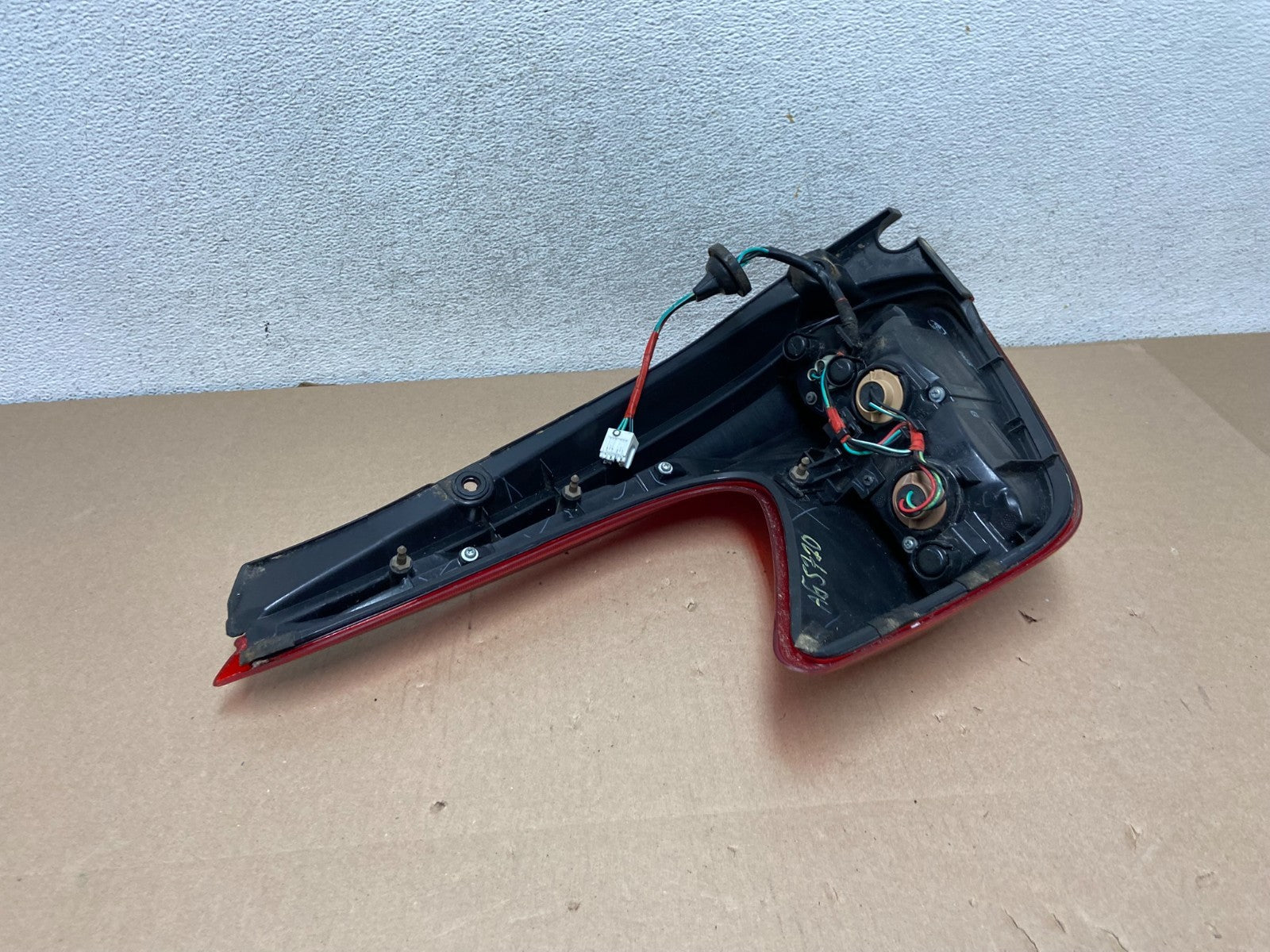 2011 to 2014 Nissan Juke Right Passenger RH Side Tail Light AG5720 DW6