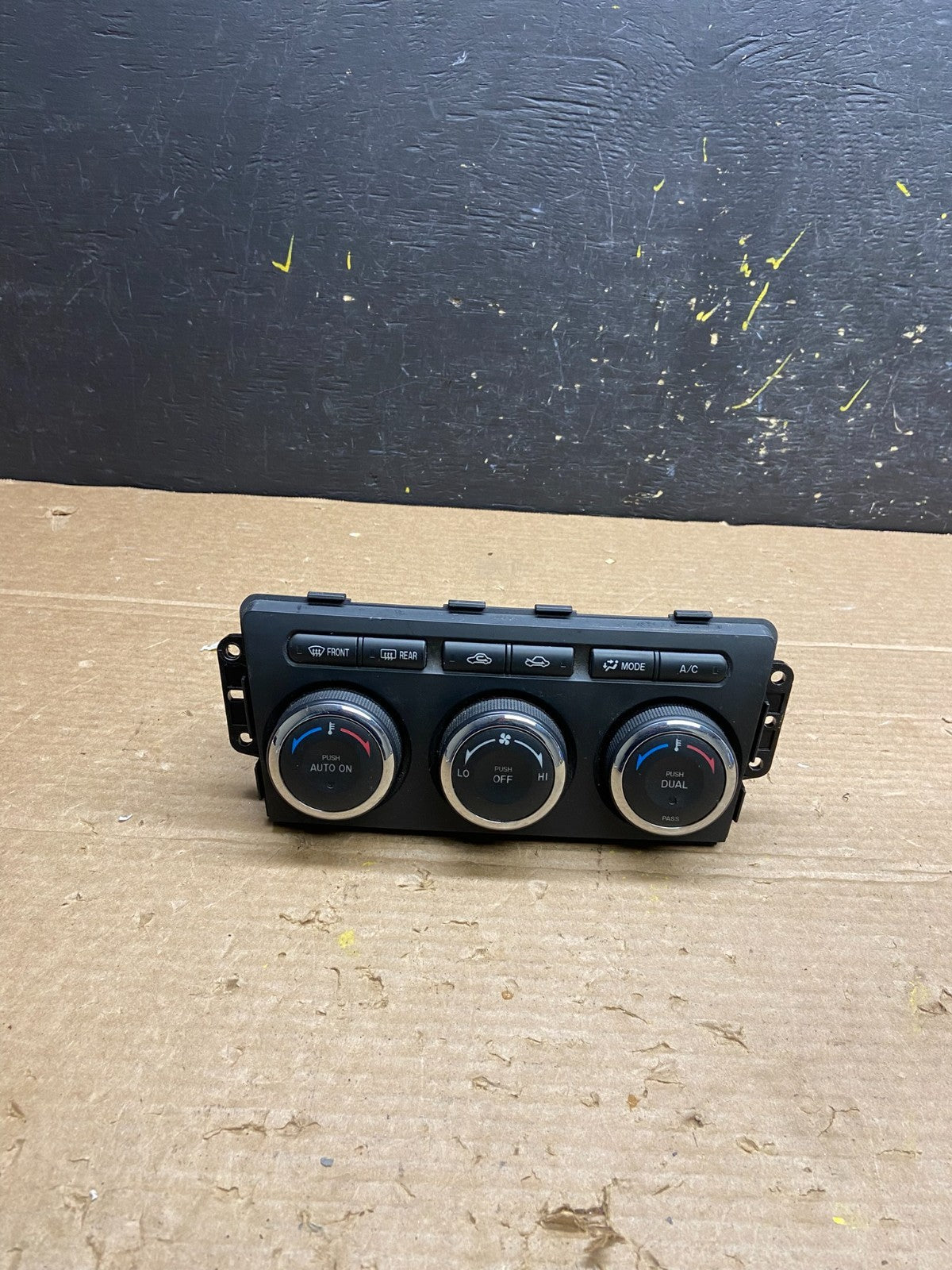 2009 - 2013 Mazda 6 A/C Manual Climate Control Panel W1772 DG0