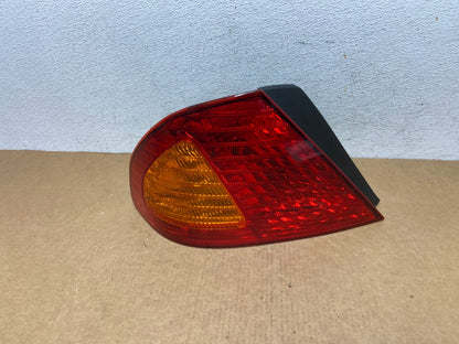 2000 2001 2002 Toyota Avalon Left Driver Side Tail Light AC3854 LK0