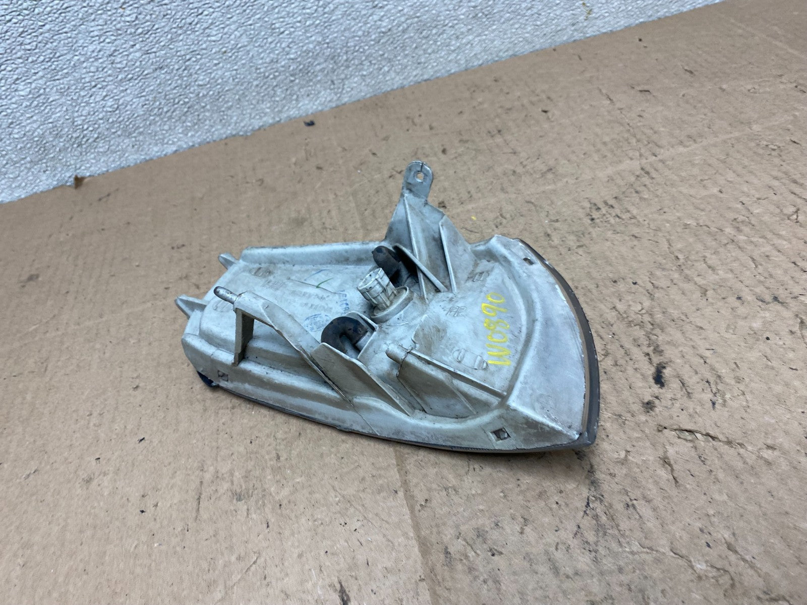 1992 to 1994 Toyota Camry Left Driver LH Side Turn Signal Oem W0890 DW6