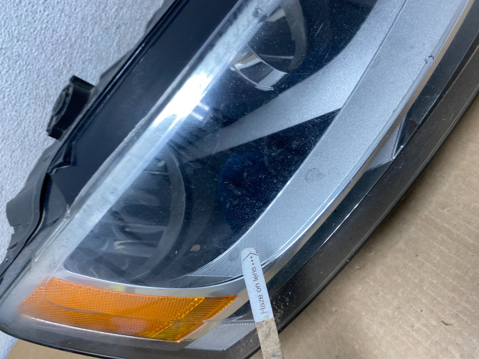 2011 to 2014 Volkswagen Jetta Right Passenger RH Headlight Halogen AG1981 DW4